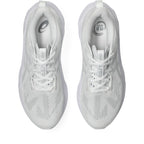 ASICS Novablast 5 Blanc-Gris / White-Piedmont Grey — vue dessus (1011B974-100)