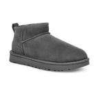 UGG Classic Ultra Mini Femme – Gris – trois quarts avant
