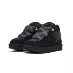 UGG Lowmel Femme – Noir & Gris – paire trois quarts